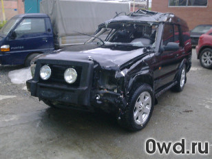 Битый автомобиль Land Rover Discovery